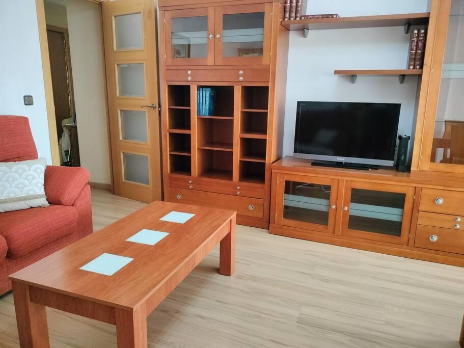 Apartamento Deluxe El Camino Alcalá de Henares Dış mekan fotoğraf